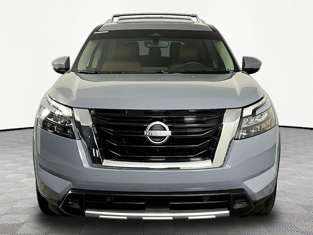 Used 2025 Nissan Pathfinder Platinum SUV