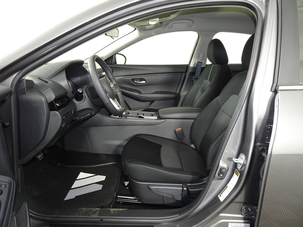 New 2025 Nissan Sentra SV Sedan