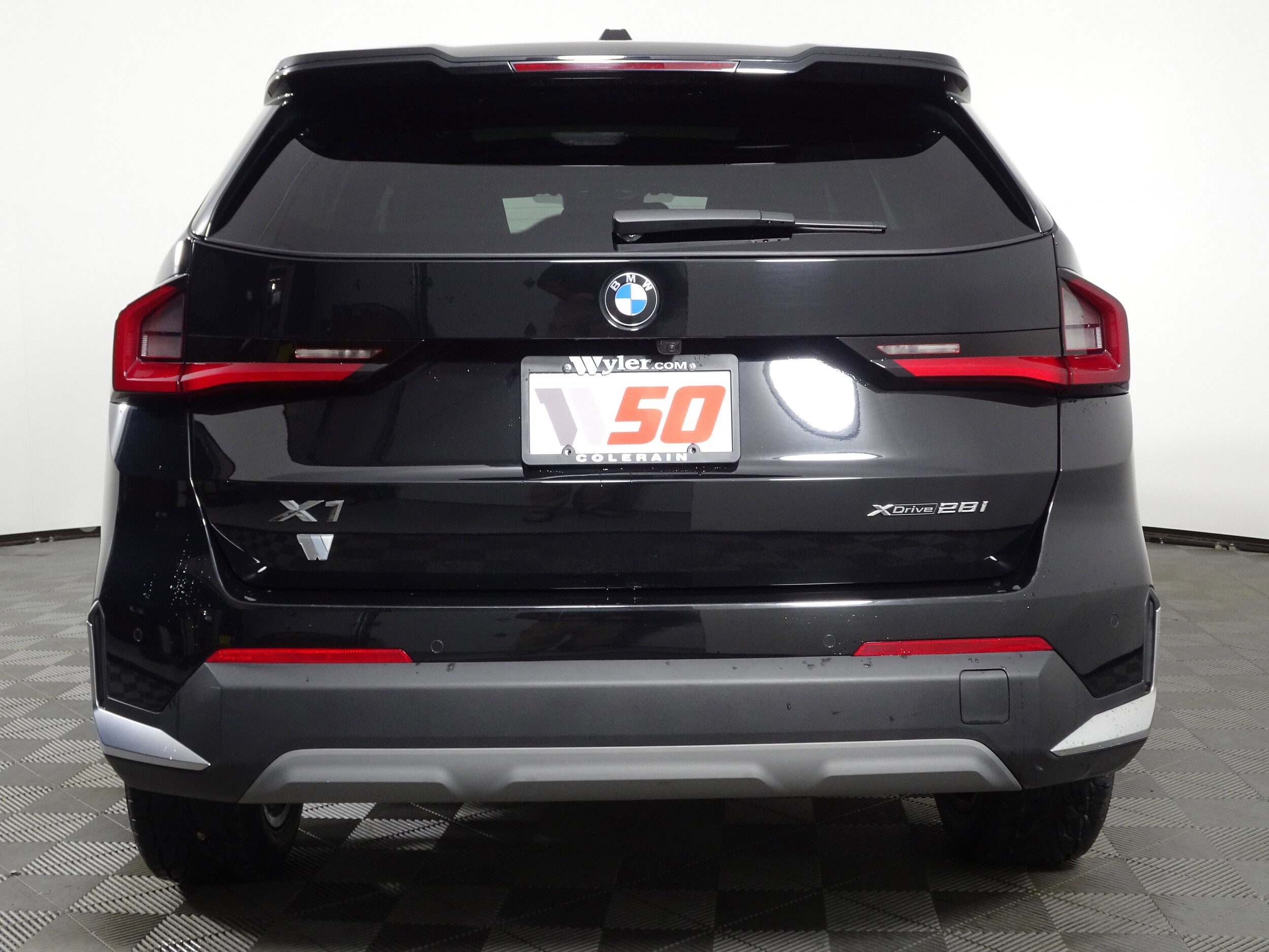 2023 Bmw X1 XDrive28i photo 3