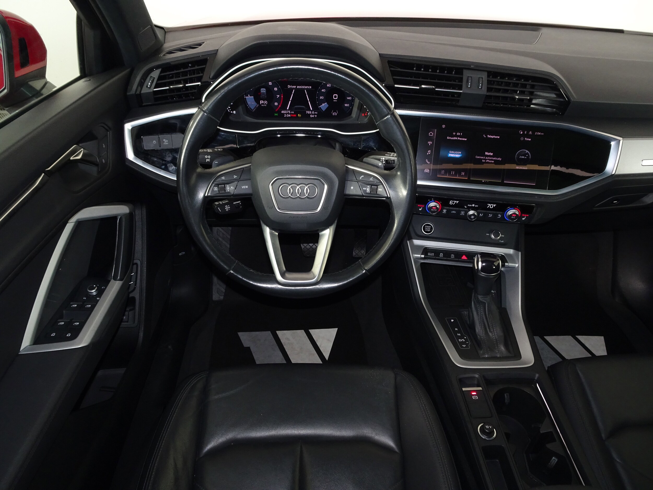 2024 Audi Q3 S line Premium photo 3