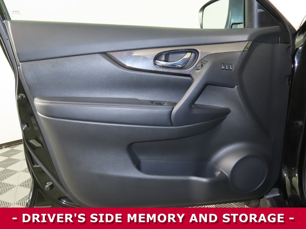 Used 2018 Nissan Rogue SV SUV