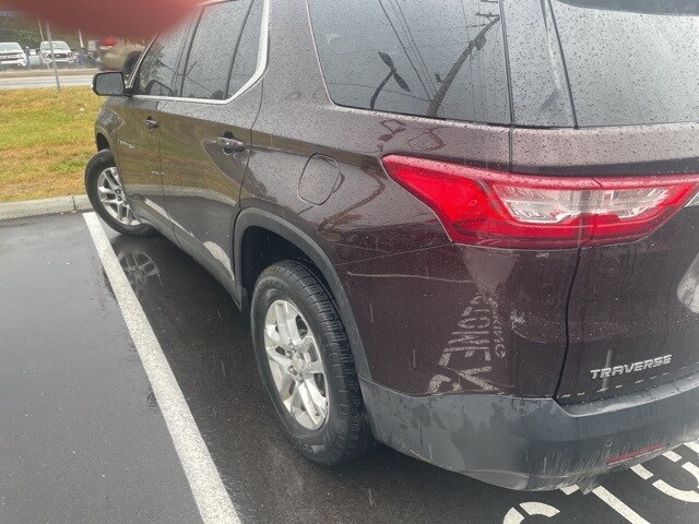 2020 Chevrolet Traverse photo 2