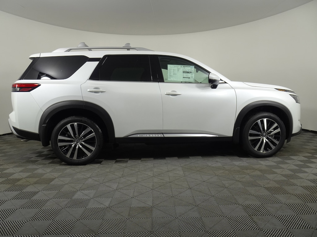 New 2025 Nissan Pathfinder Platinum SUV