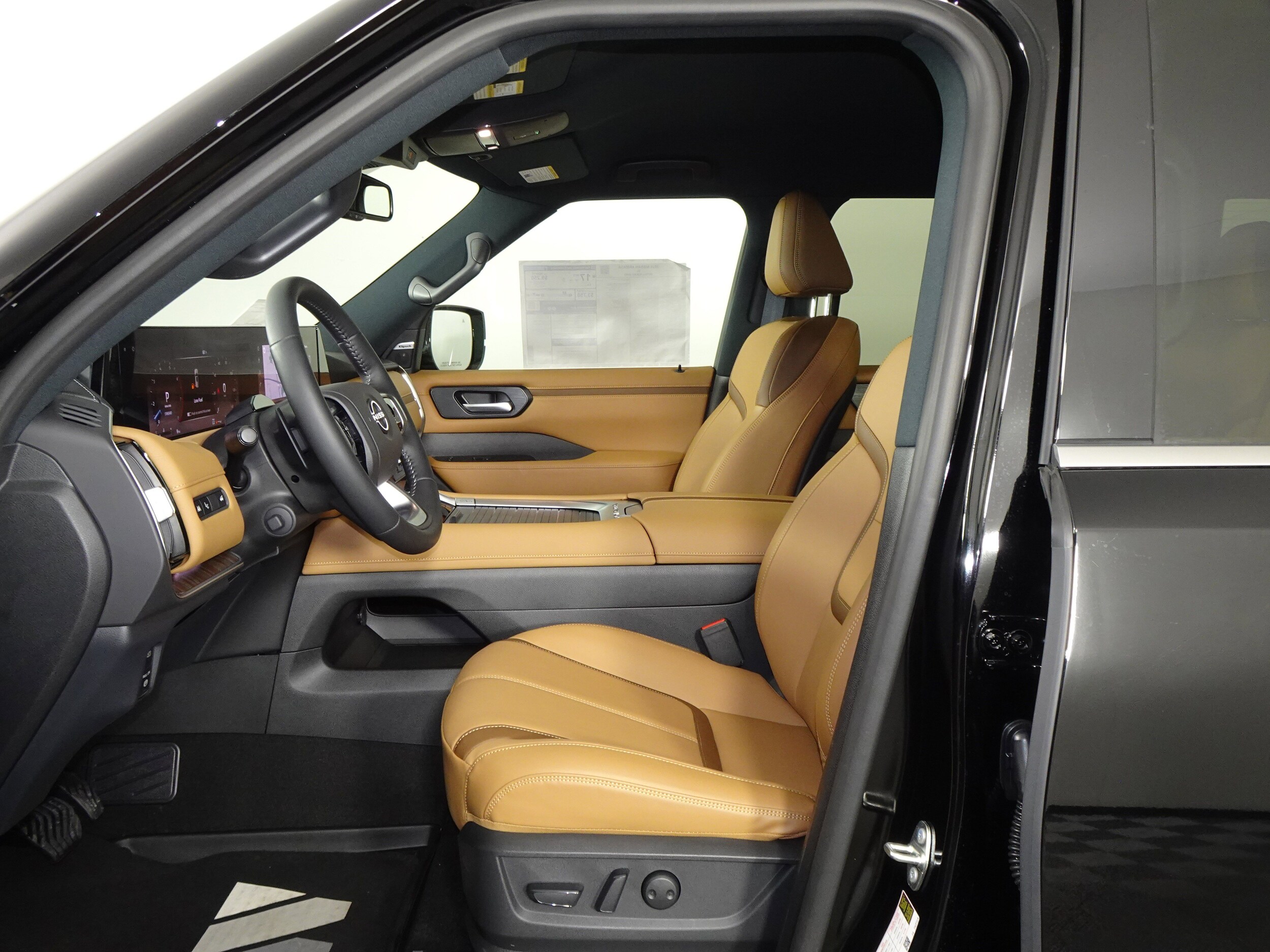 2025 Nissan Armada SL photo 4