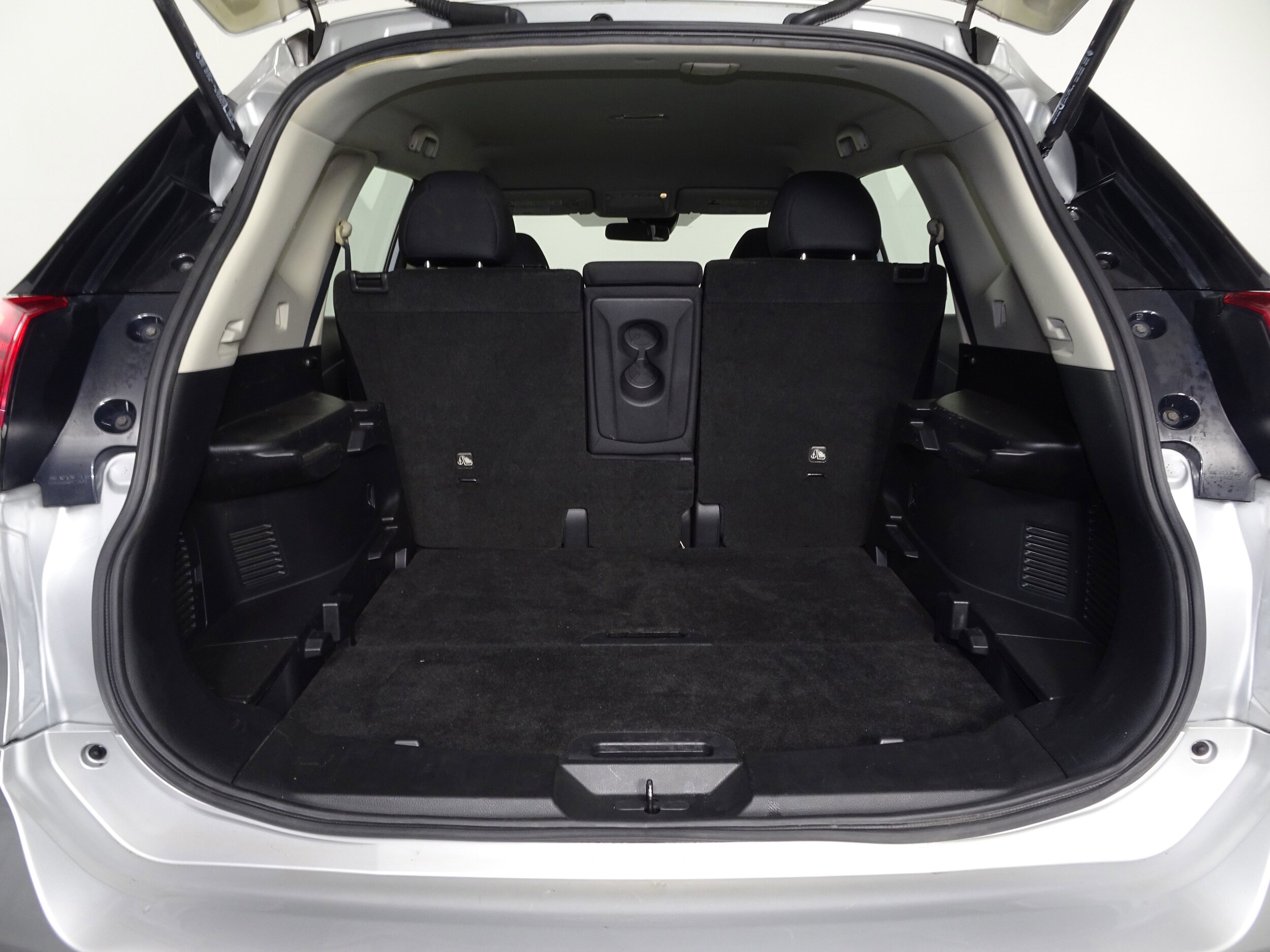 2020 Nissan Rogue S photo 3