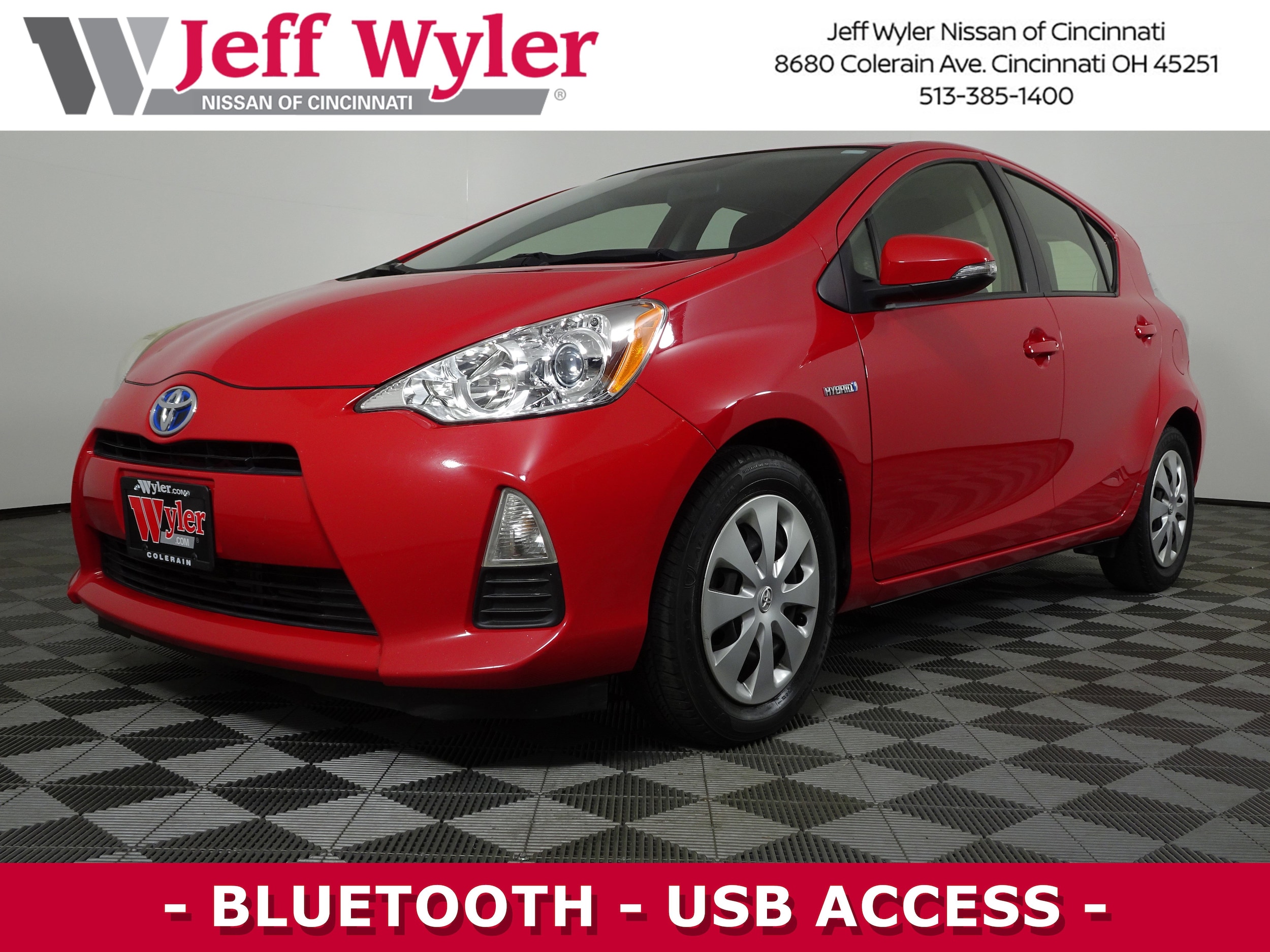 2014 Toyota Prius c Two