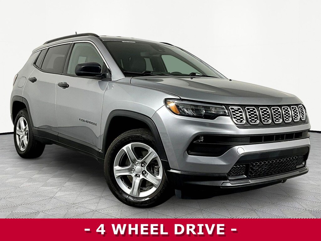Used 2024 Jeep Compass Latitude SUV