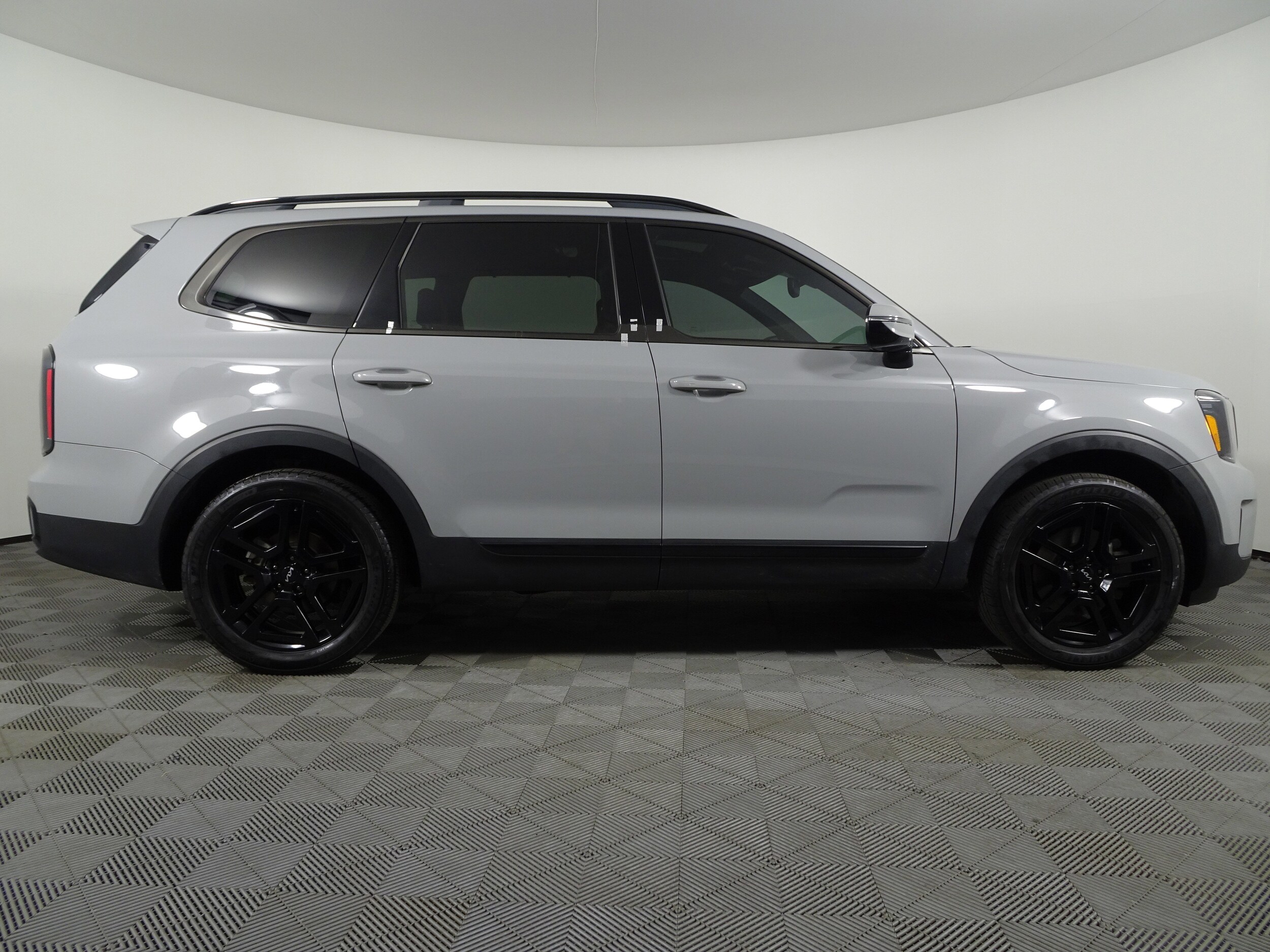 2024 Kia Telluride SX X-Line photo 2