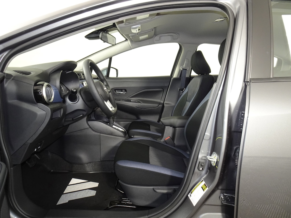 New 2025 Nissan Versa SV Sedan