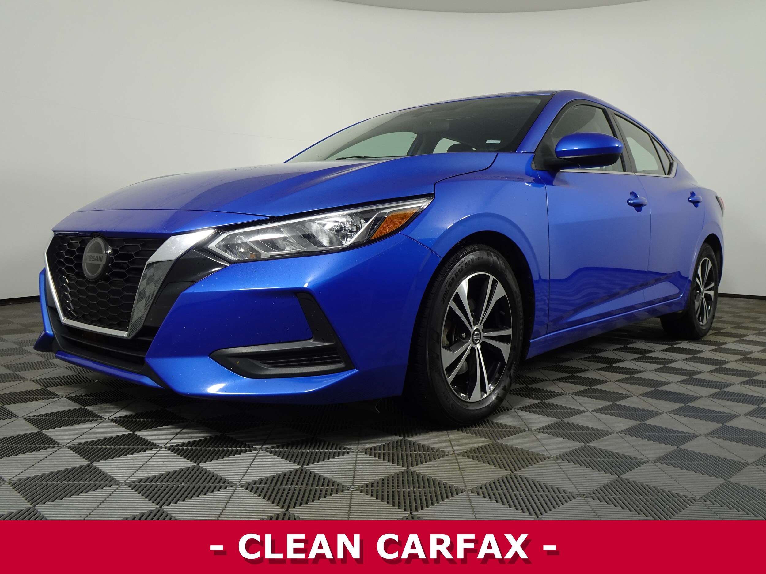 2023 Nissan Sentra SV photo 3