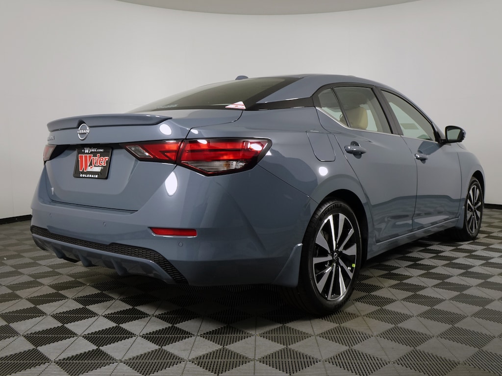 New 2025 Nissan Sentra SV Sedan