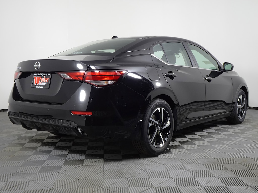 New 2025 Nissan Sentra SV Sedan