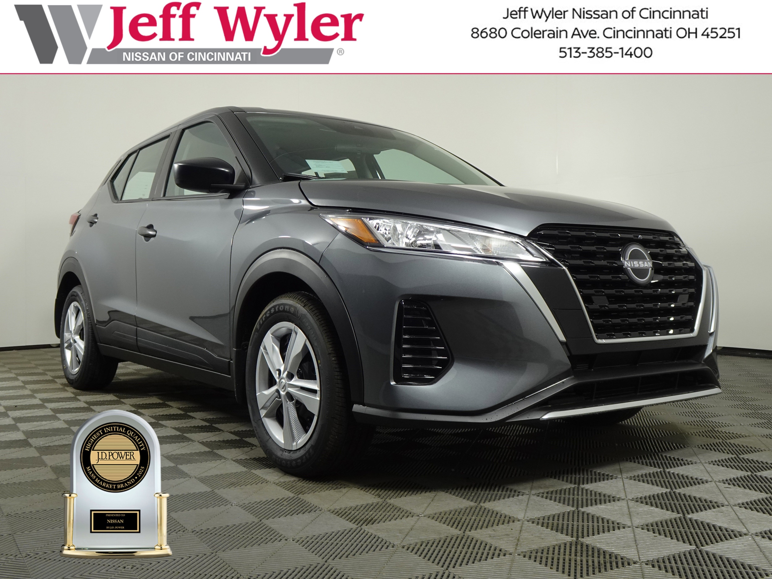 2025 Nissan KICKS PLAY Base