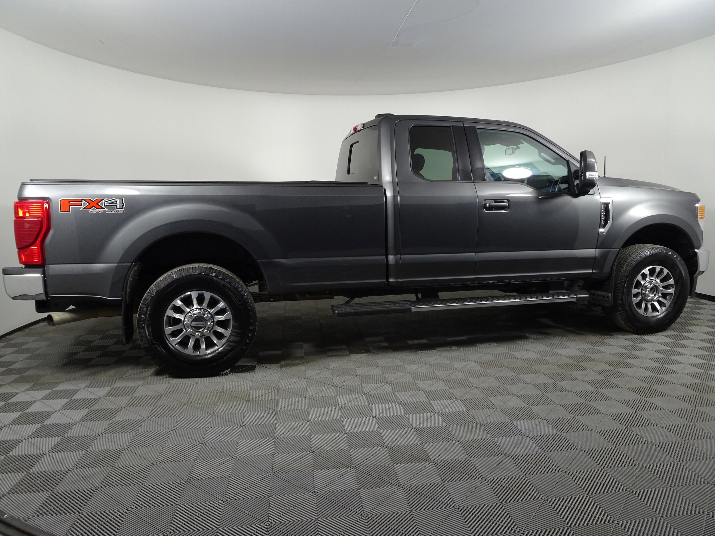 2020 Ford F-350 photo 2