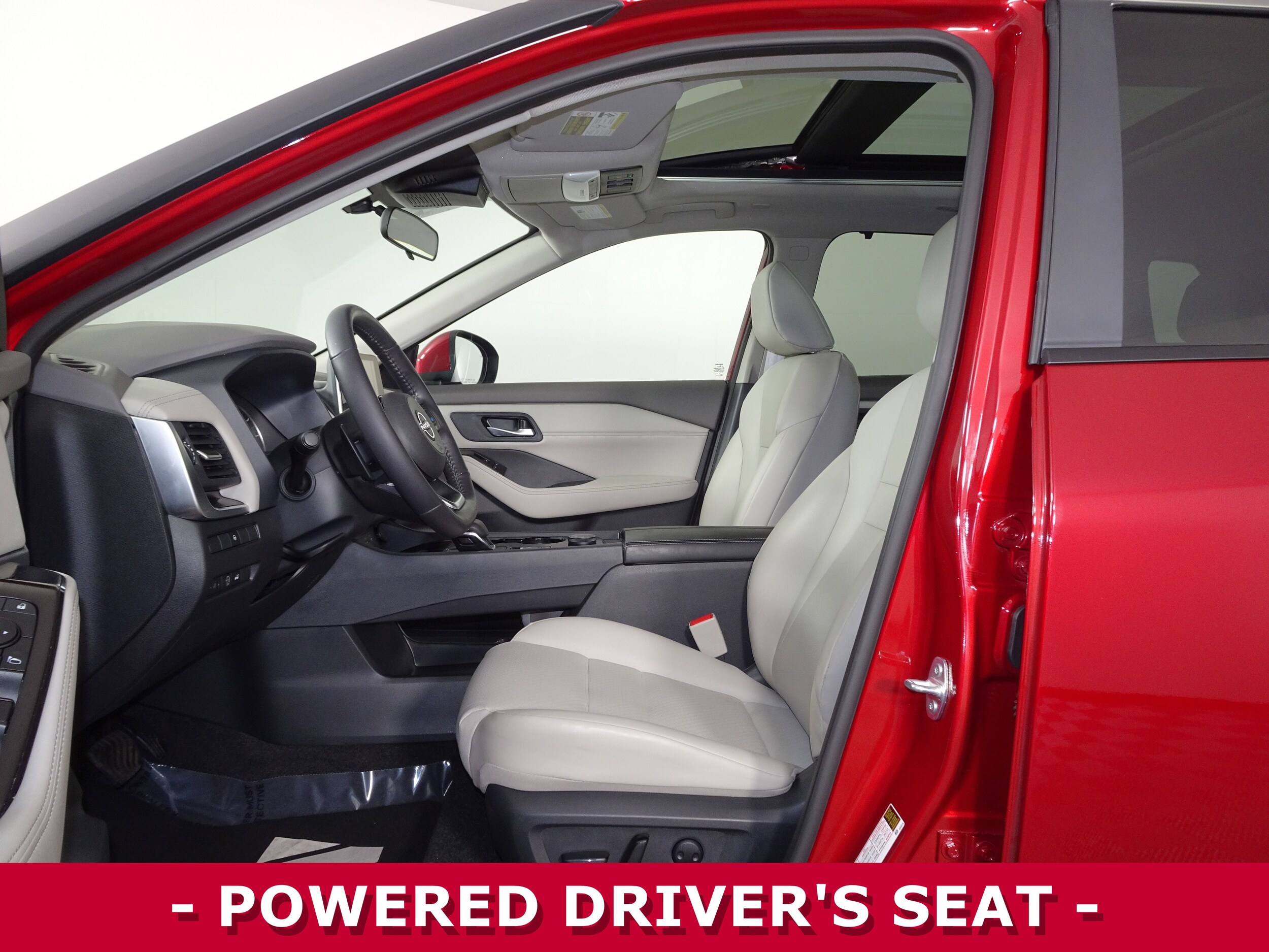2023 Nissan Rogue SV photo 4