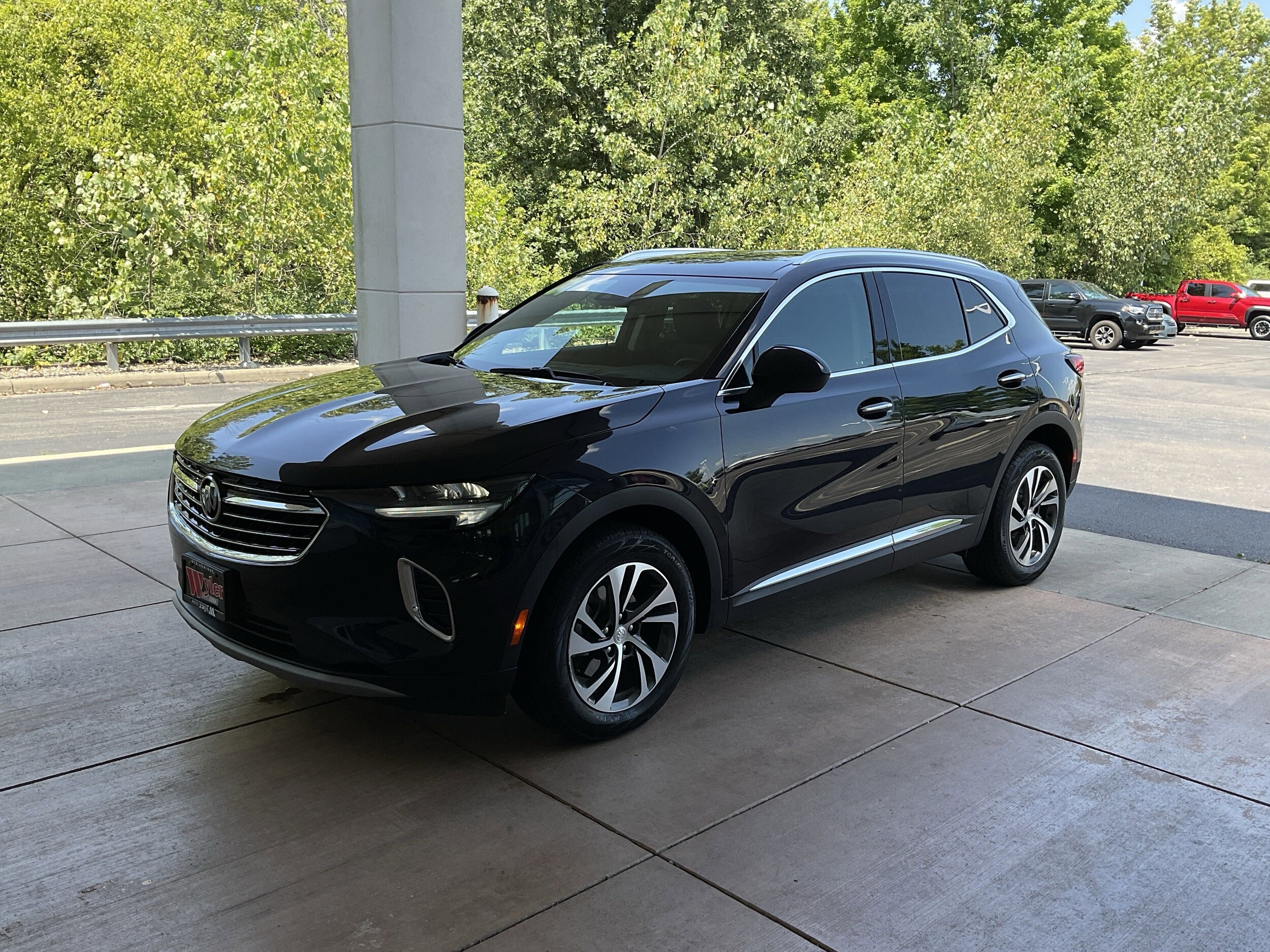 2021 Buick Envision Essence photo 3
