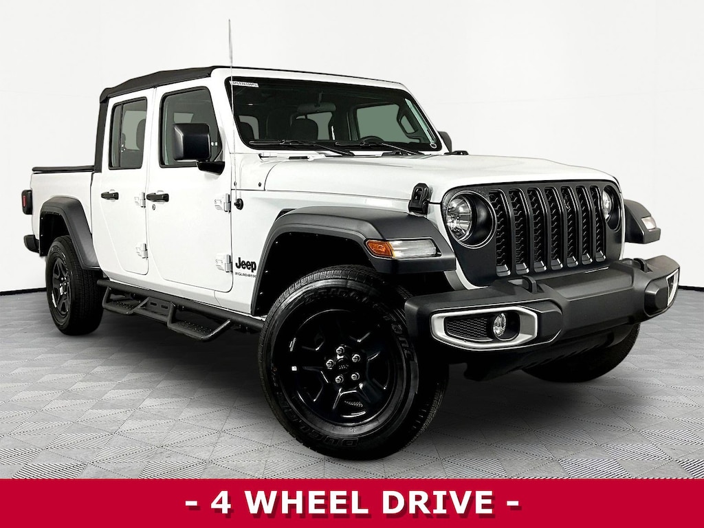 Used 2023 Jeep Gladiator Sport Truck