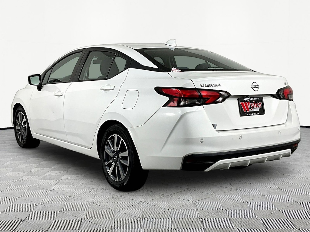 Used 2023 Nissan Versa 1.6 SV Sedan