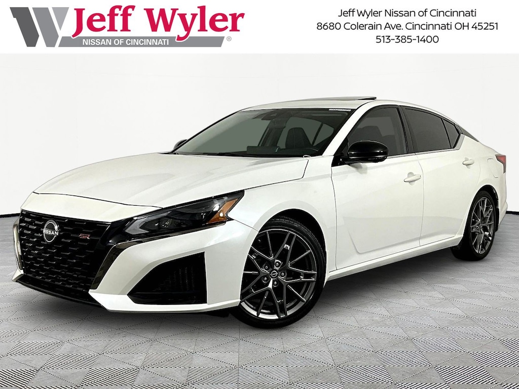 Used 2024 Nissan Altima 2.0 SR Sedan