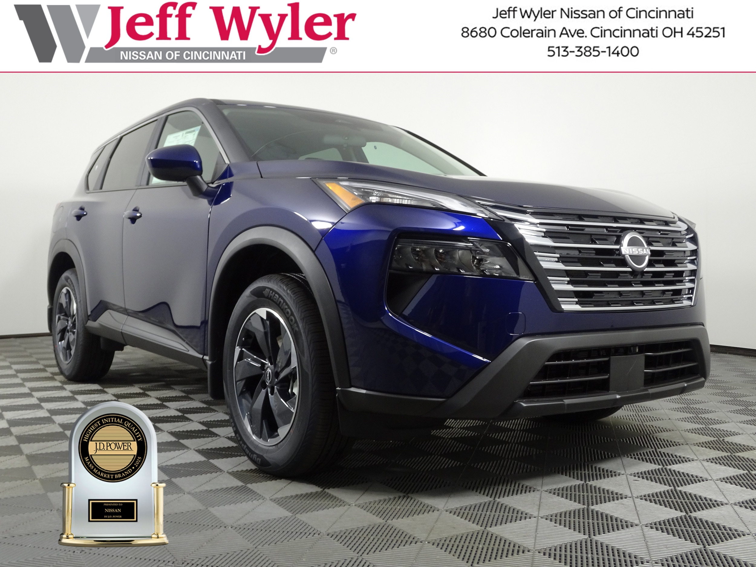 2026 Nissan Rogue SV's photo