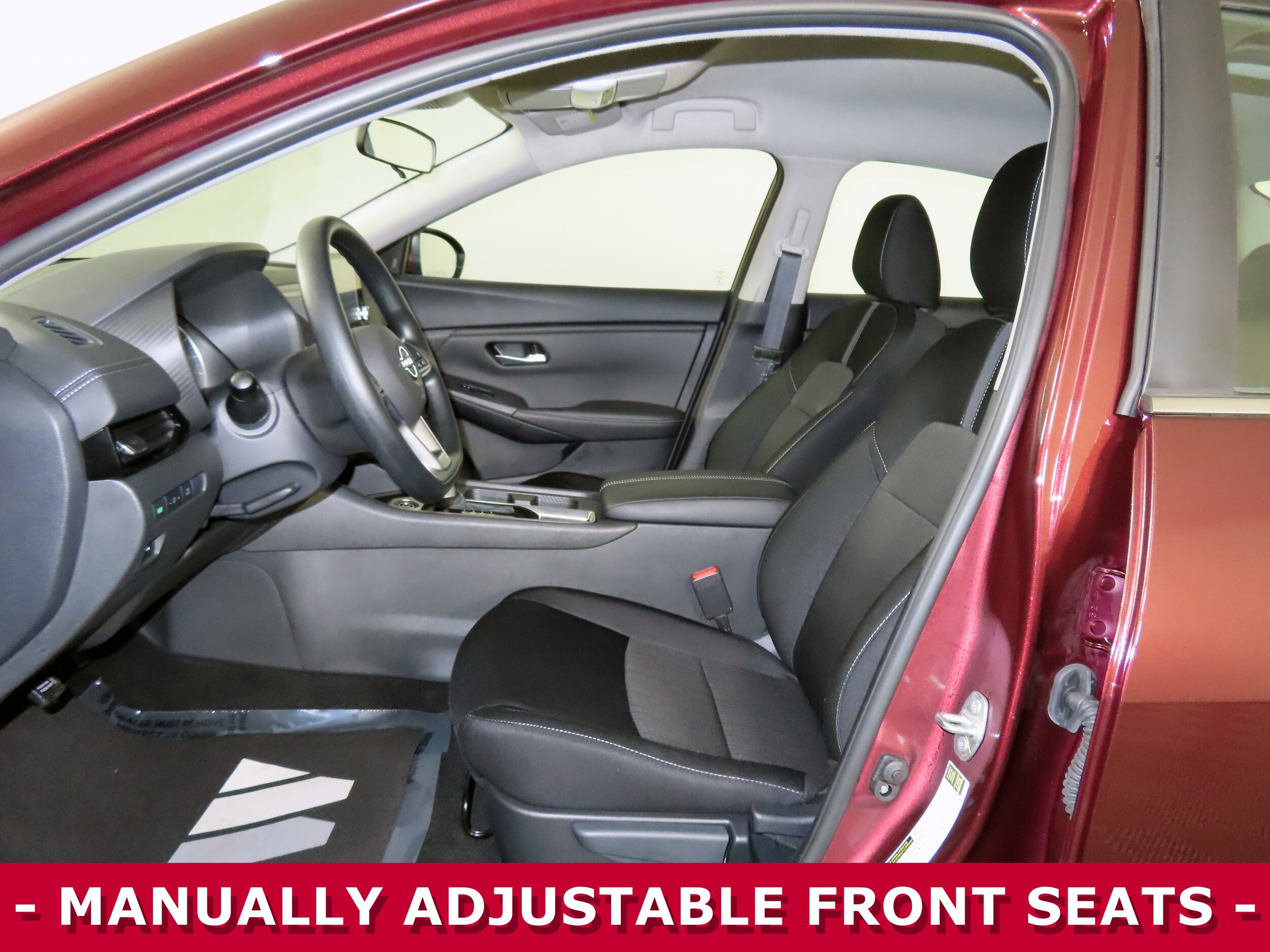 2025 Nissan Sentra SV photo 2