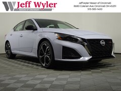2025 Nissan Altima SR Sedan