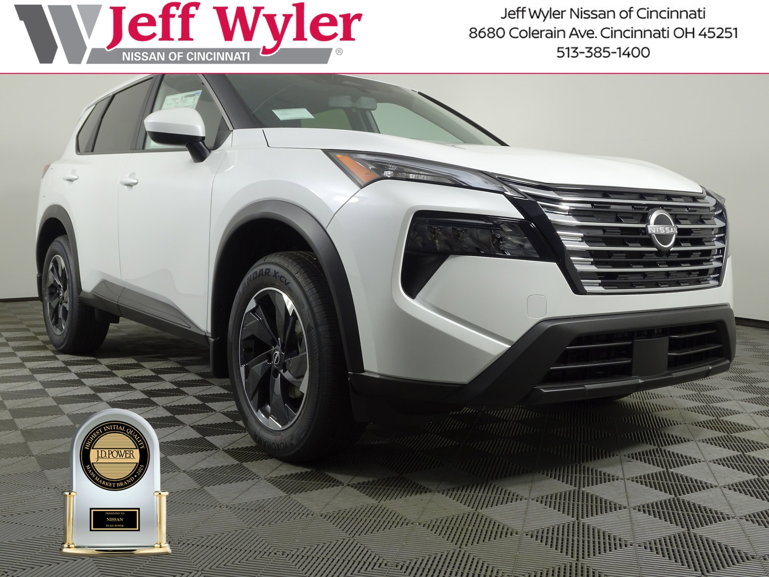 2026 Nissan Rogue SV's photo