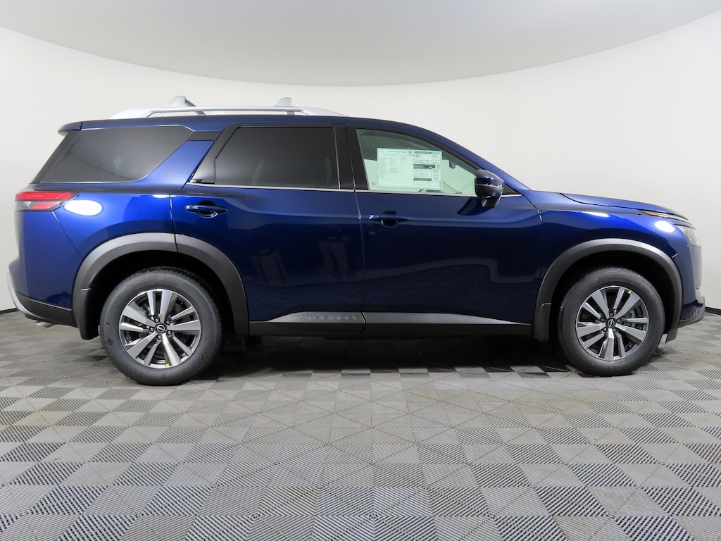 New 2025 Nissan Pathfinder SL SUV