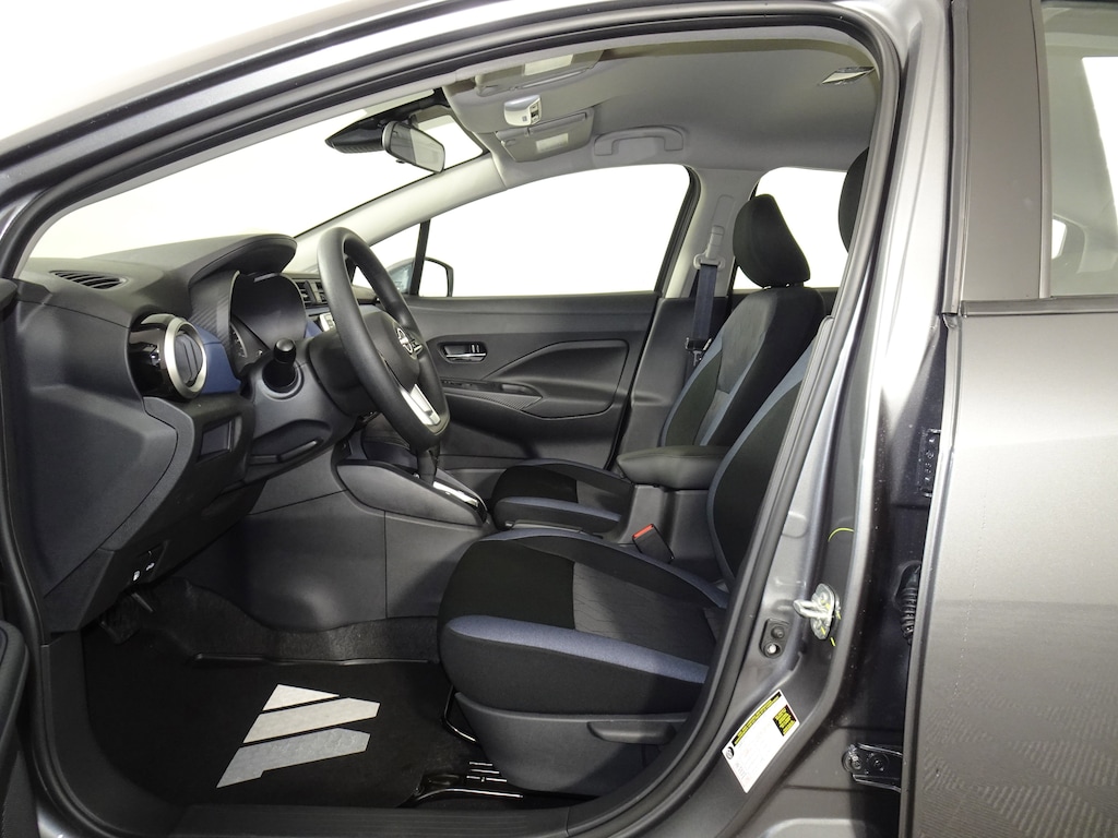 New 2025 Nissan Versa SV Sedan