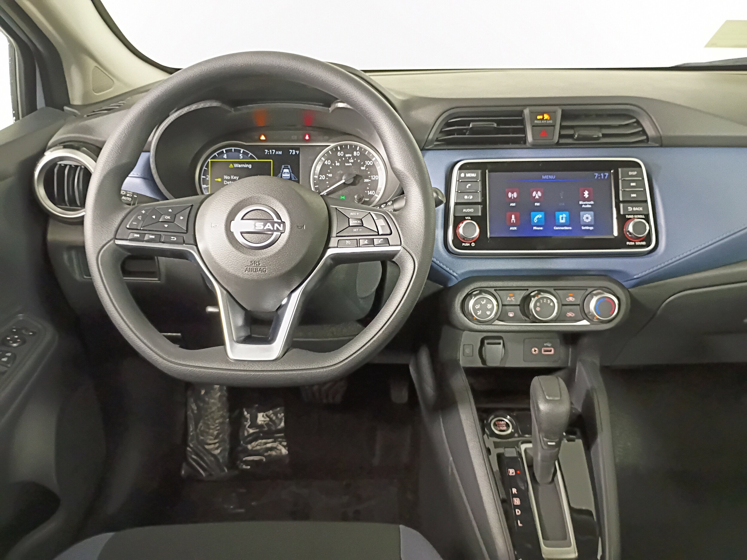 2025 Nissan Versa Sedan SV - Photo 43