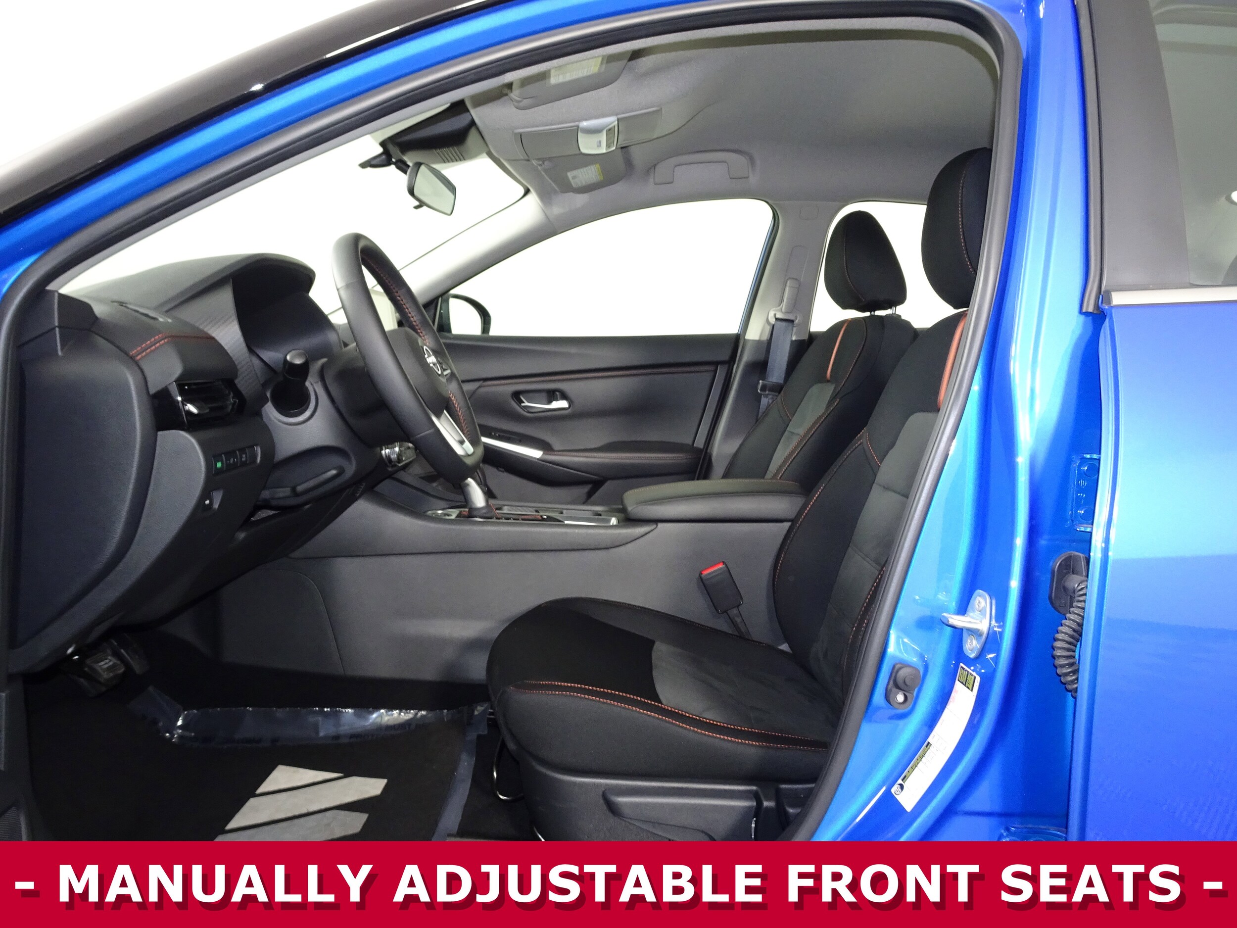 2025 Nissan Sentra SR photo 4