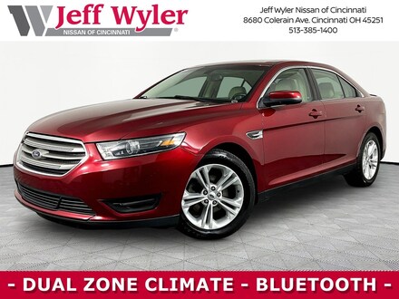2015 Ford Taurus SEL Sedan