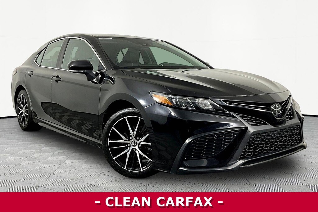 Used 2024 Toyota Camry SE Sedan