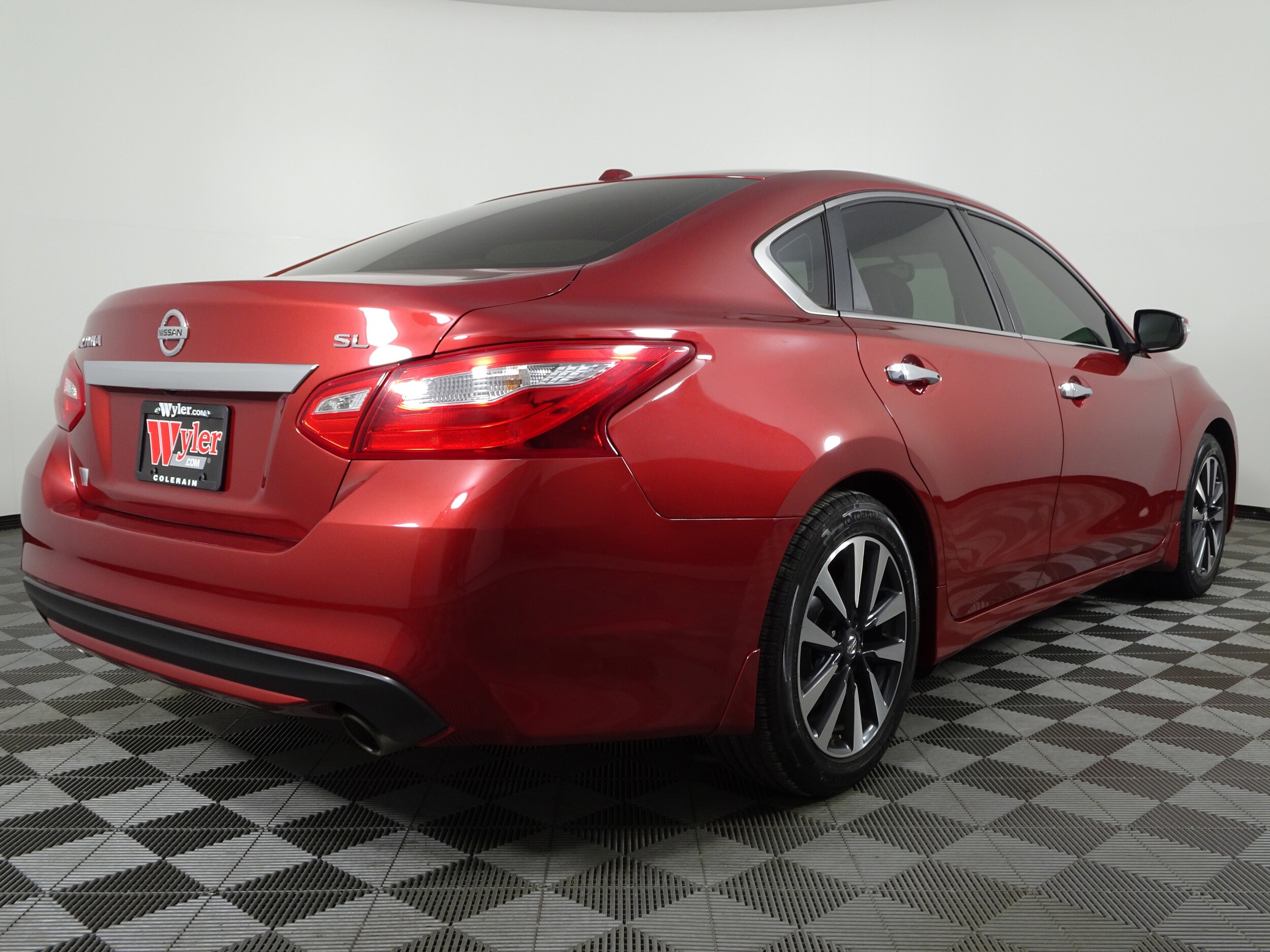 2016 Nissan Altima 2.5 SL photo 3