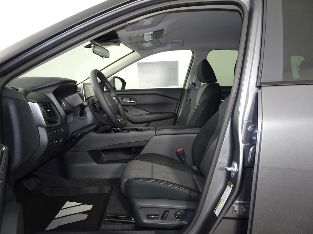 New 2026 Nissan Rogue SV SUV