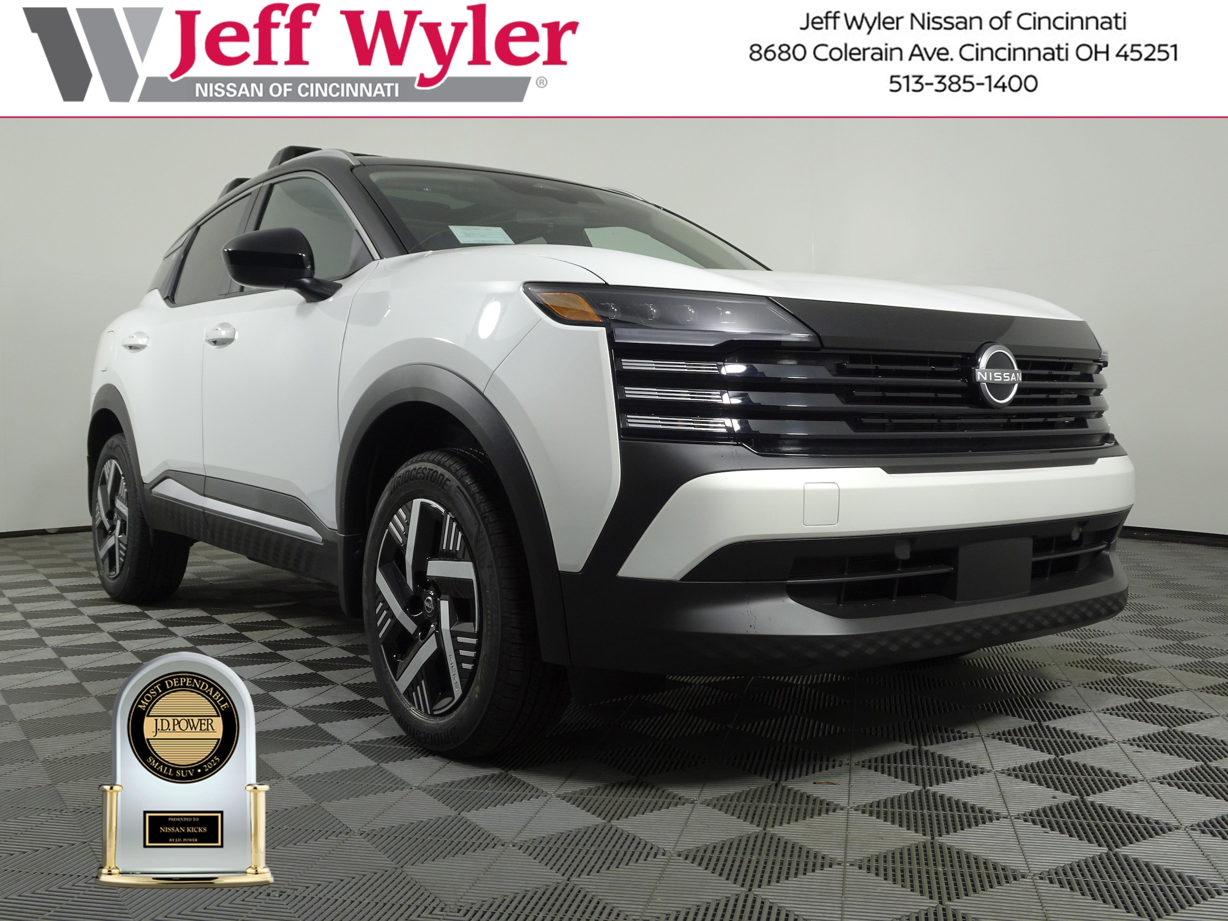 2026 Nissan KICKS SV's photo