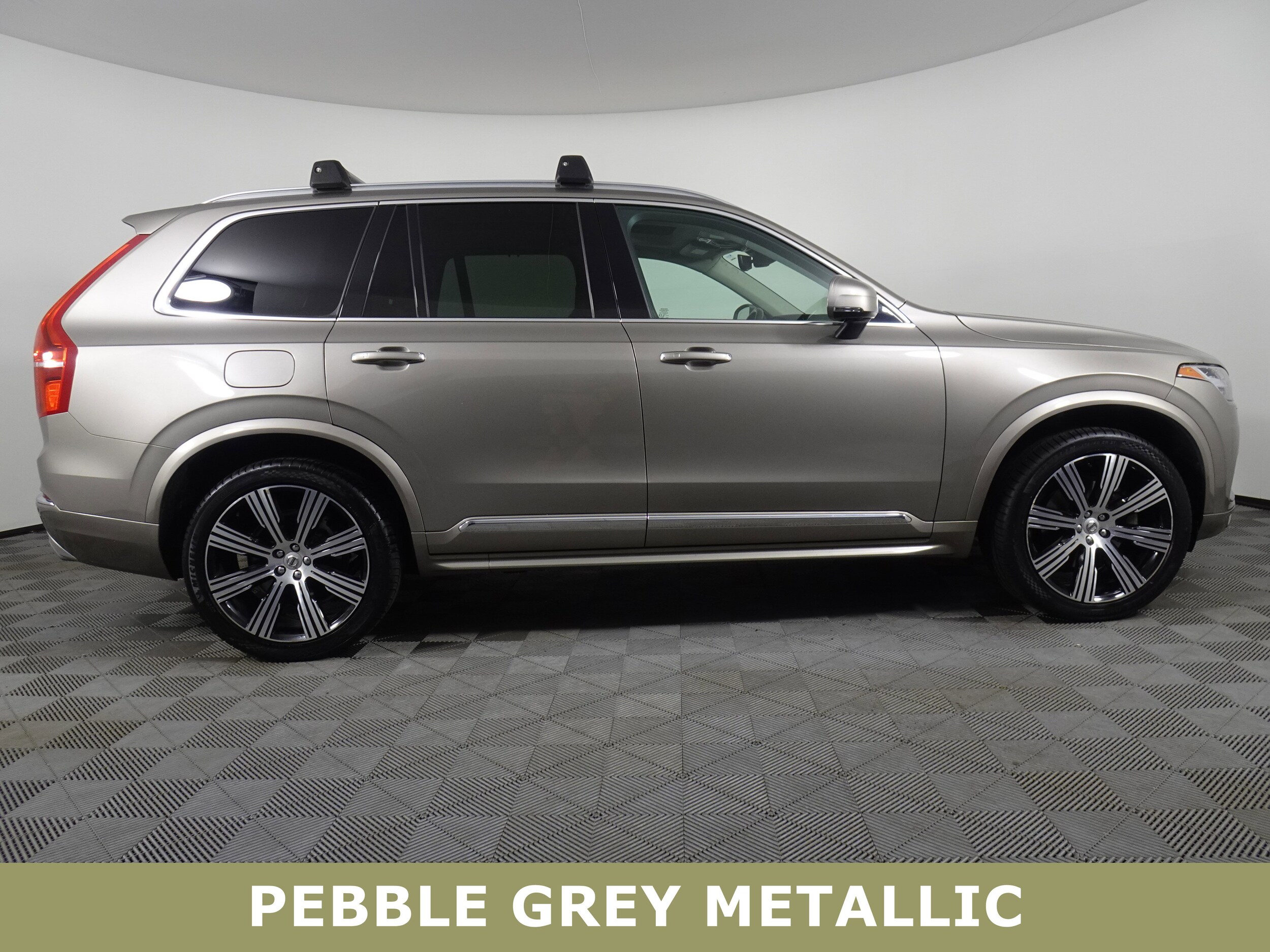 2021 Volvo XC90 T6 Inscription photo 2
