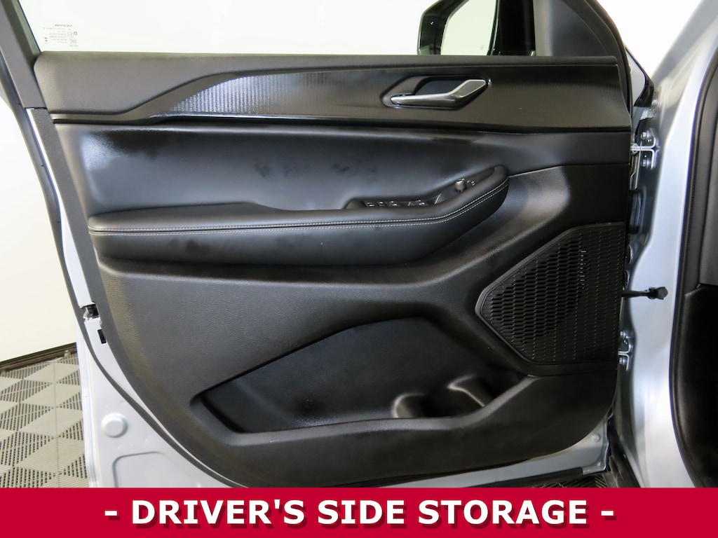 Used 2024 Jeep Grand Cherokee L Altitude SUV