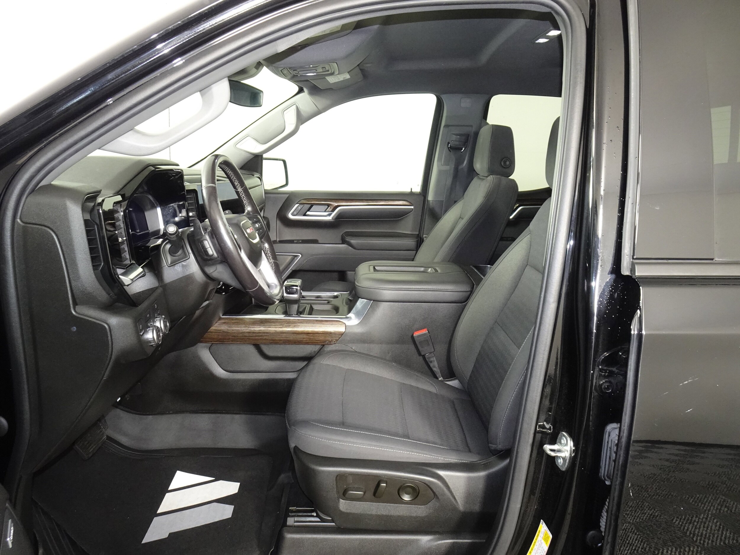 2022 Gmc Sierra 1500 Elevation photo 4