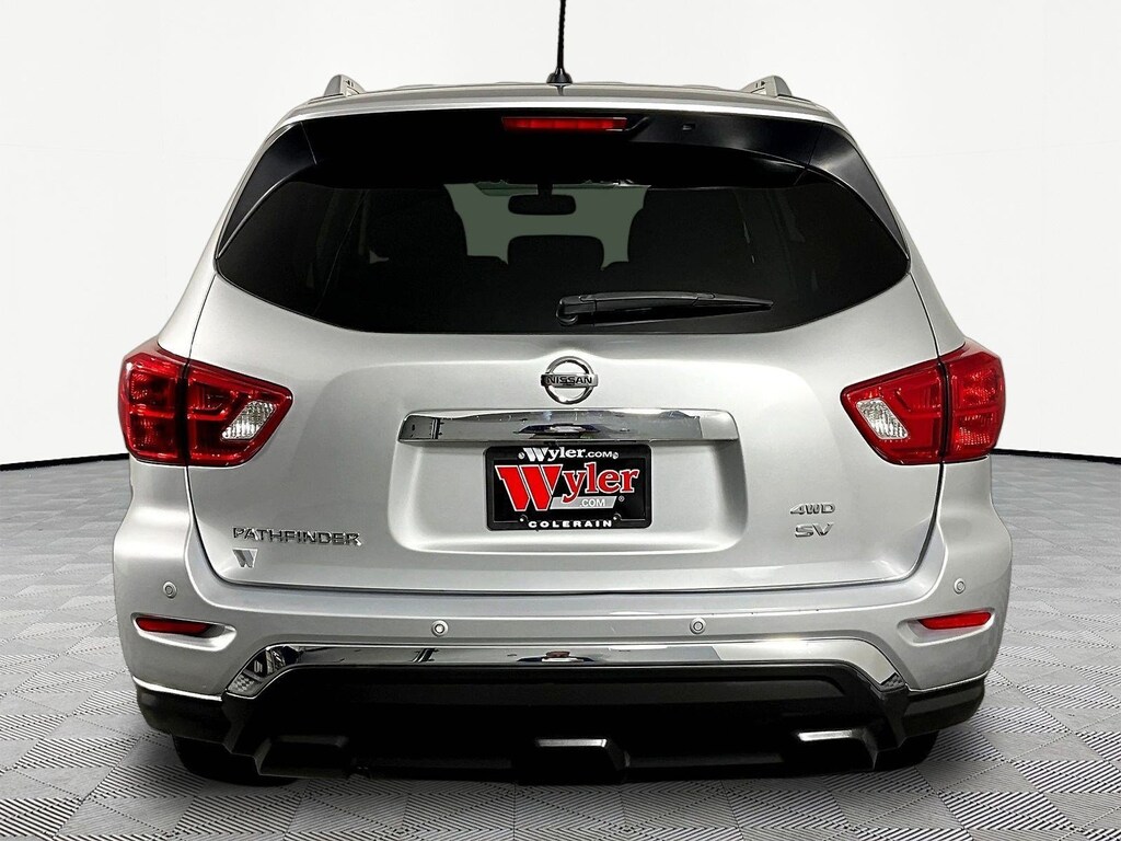 Used 2018 Nissan Pathfinder SV SUV