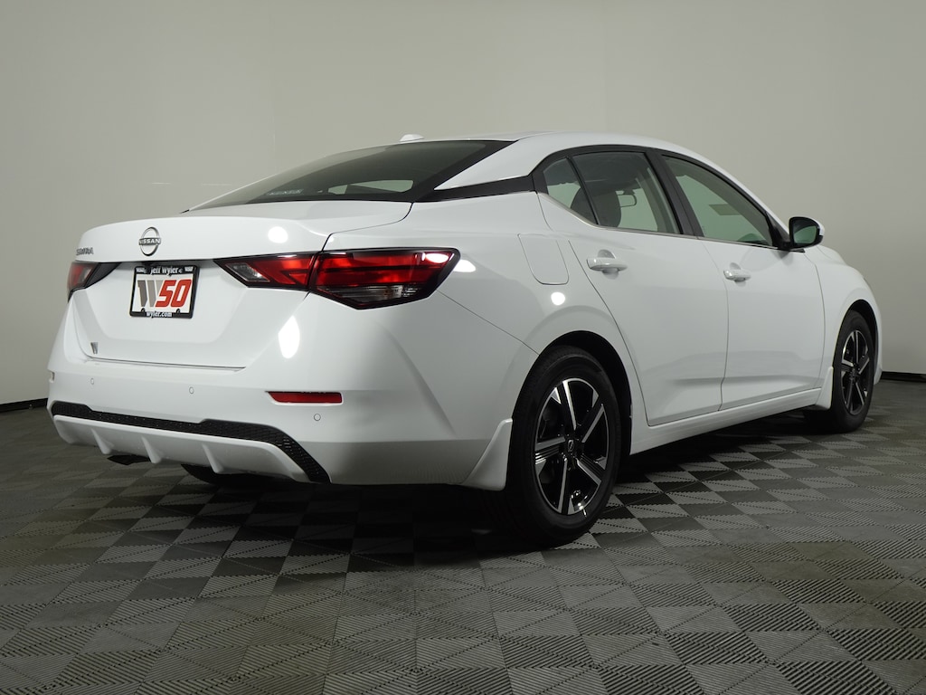 New 2025 Nissan Sentra SV Sedan