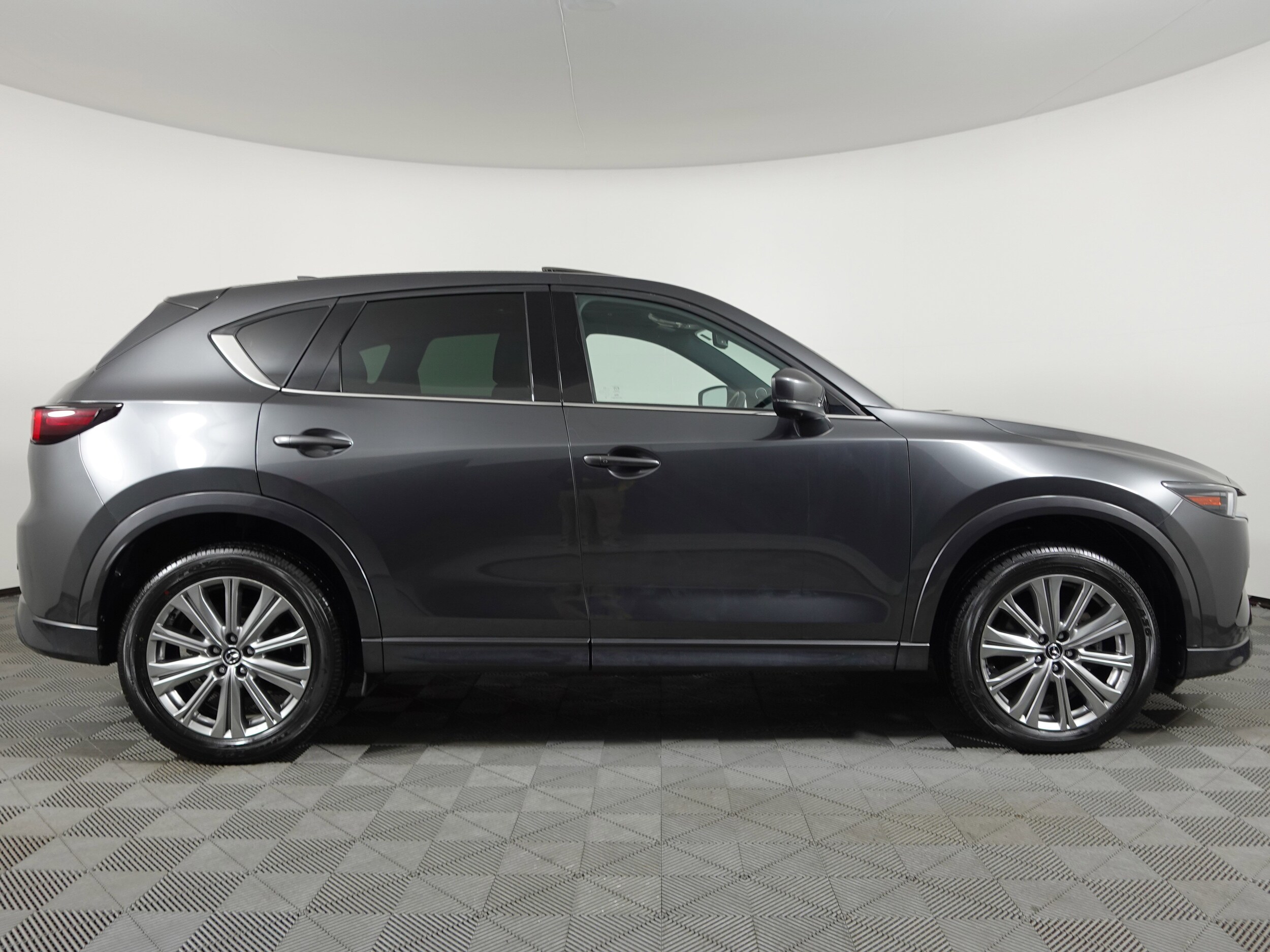 2023 Mazda CX-5 2.5 Turbo Signature photo 2