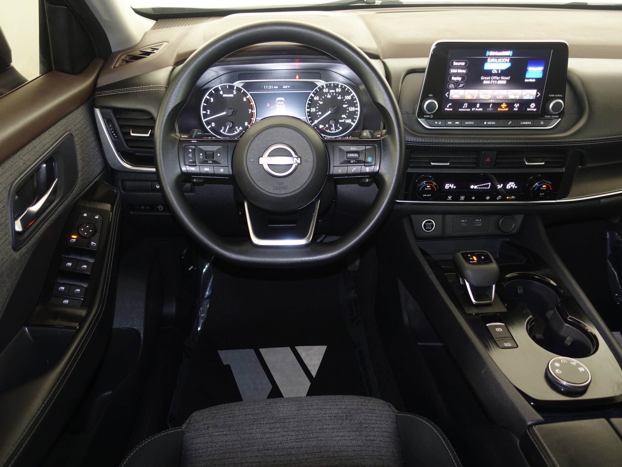 2023 Nissan Rogue SV photo 4