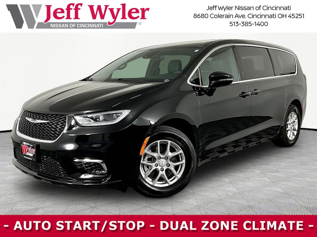 Used 2025 Chrysler Pacifica Select Minivan/Van