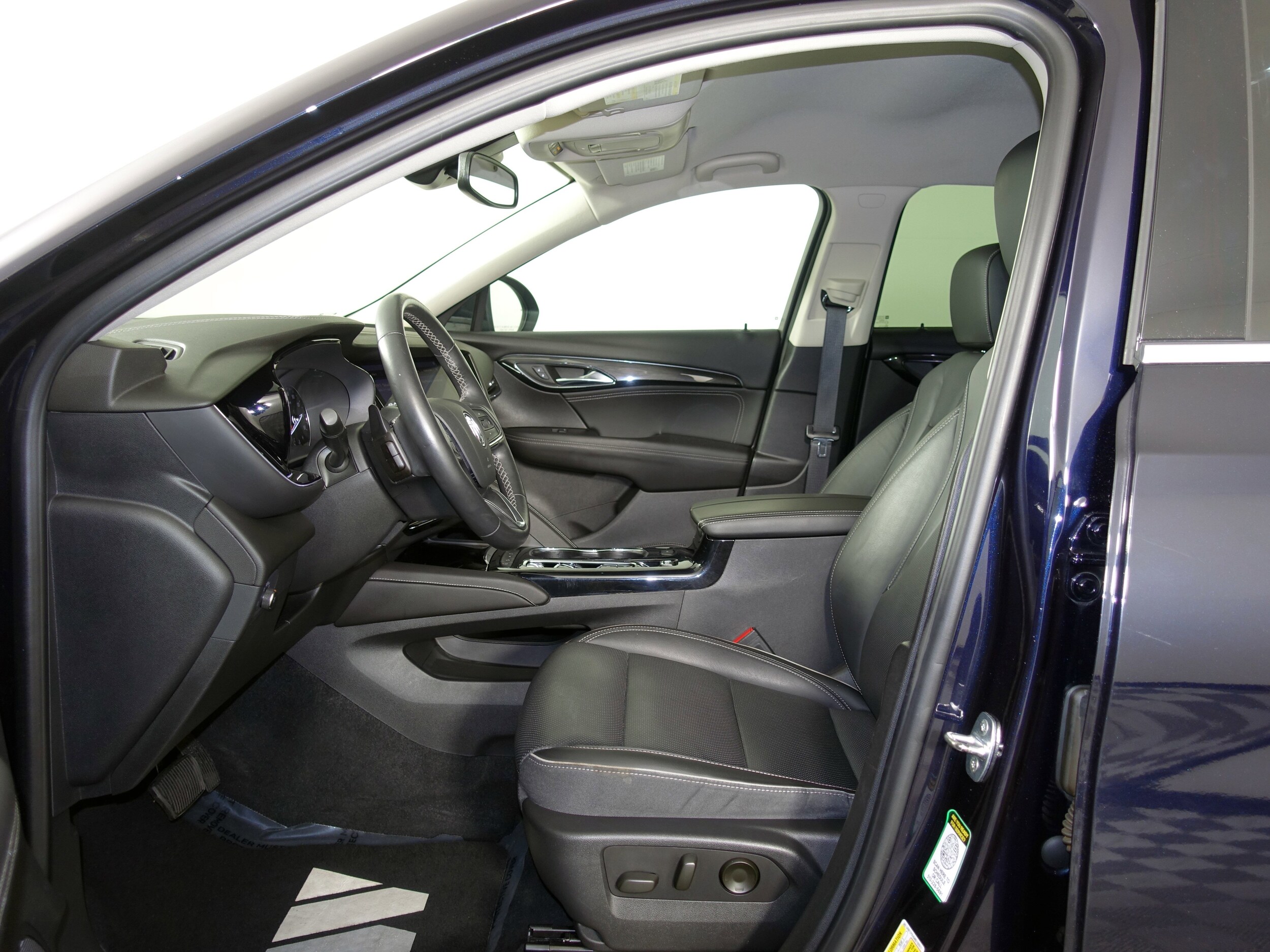 2021 Buick Envision Essence photo 4