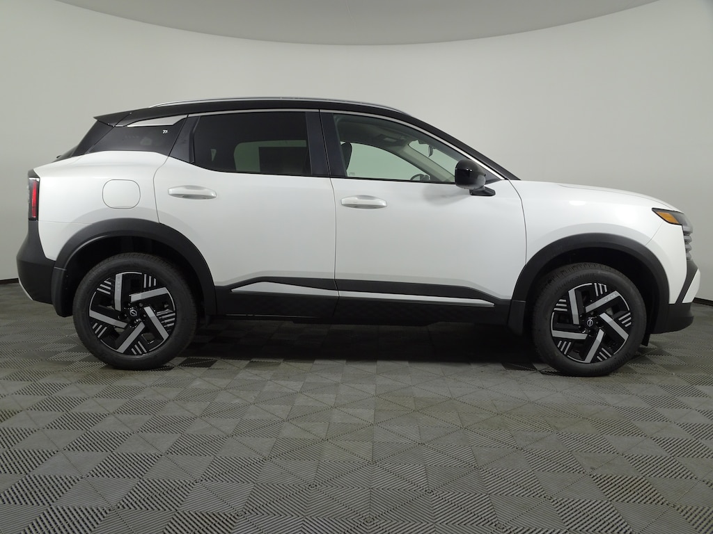 New 2026 Nissan Kicks SV SUV