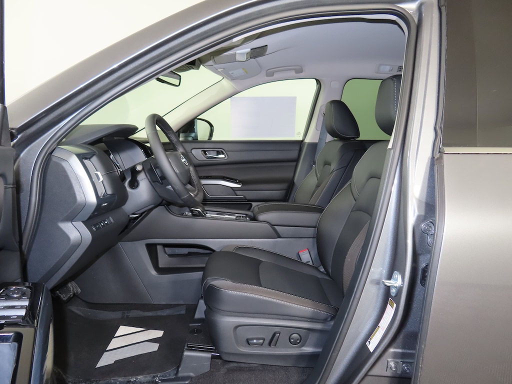 New 2026 Nissan Pathfinder SL SUV