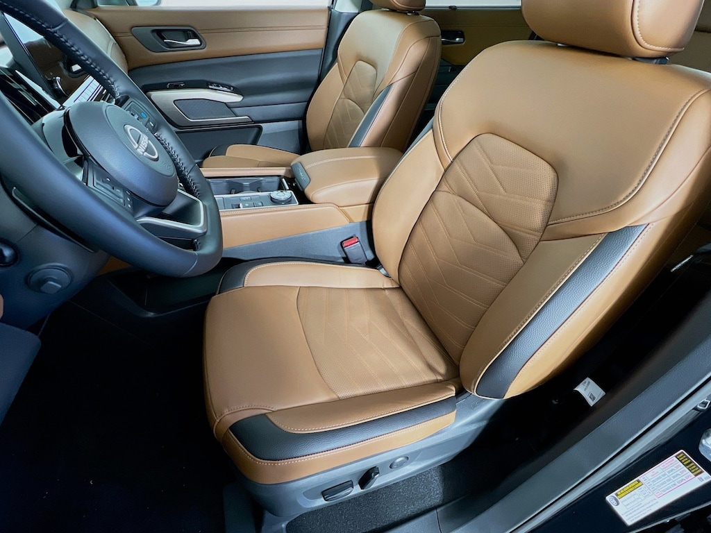 New 2025 Nissan Pathfinder Platinum SUV