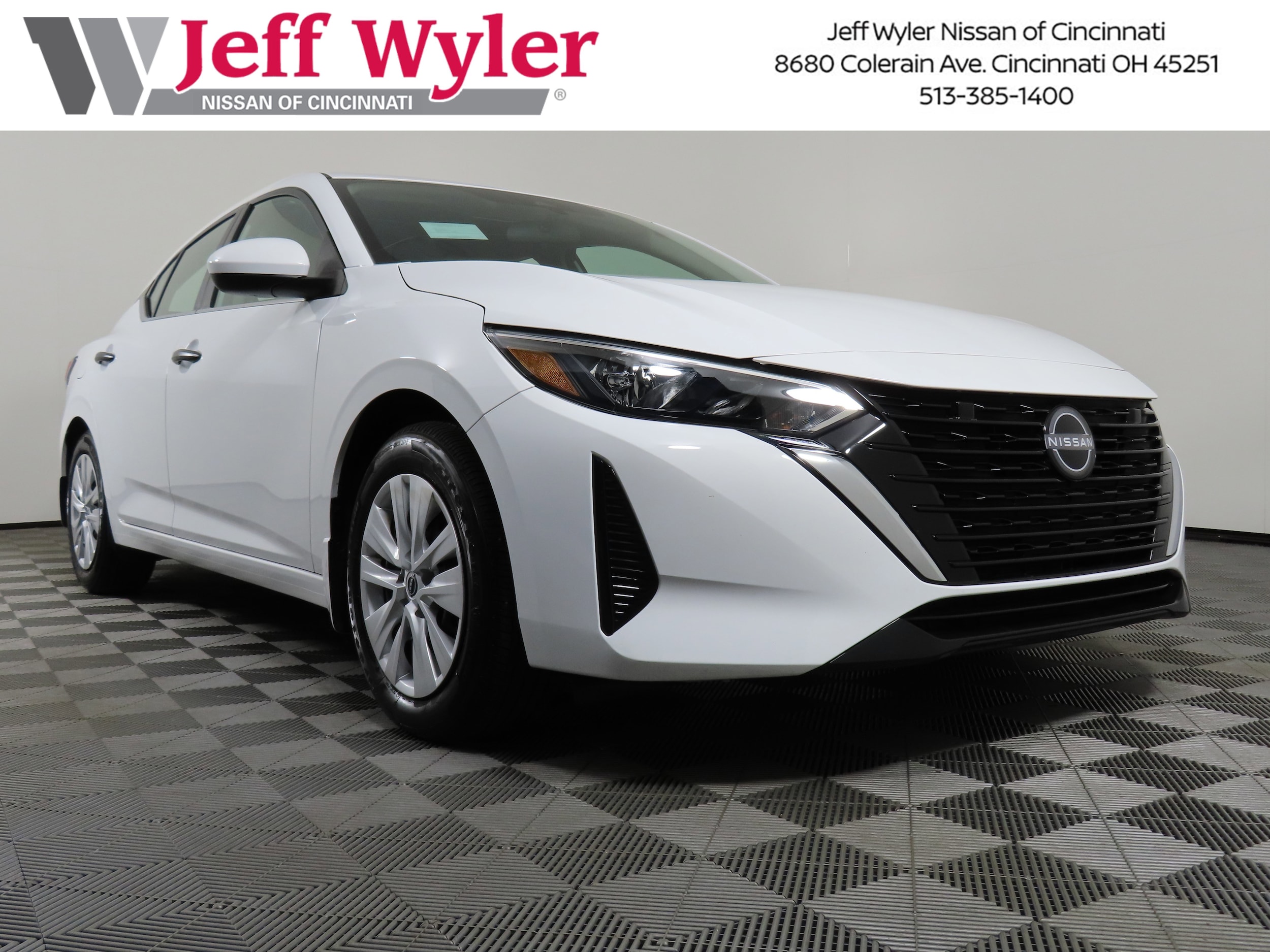 2025 Nissan Sentra S's photo