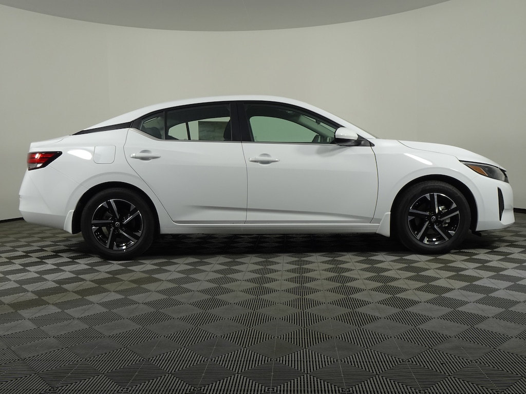 New 2025 Nissan Sentra SV Sedan